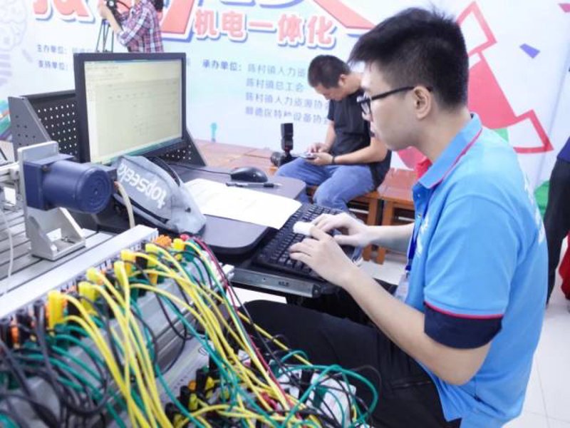 南方技工教育的新星：爱迪技工学校